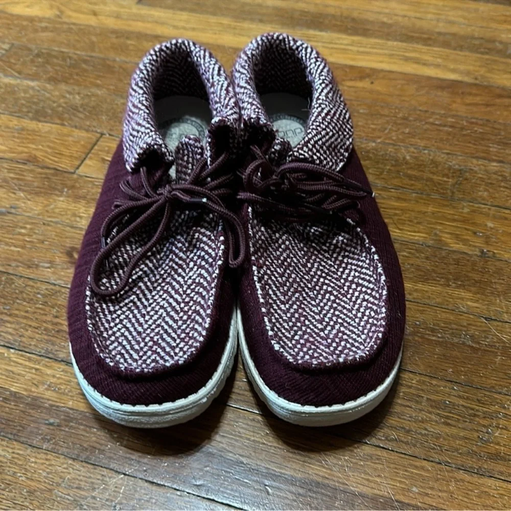 Hey Dude “Britt” Burgundy Mix Booties, Sz 9